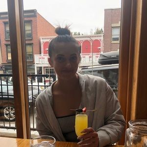 Meet your Posher, Jordyn